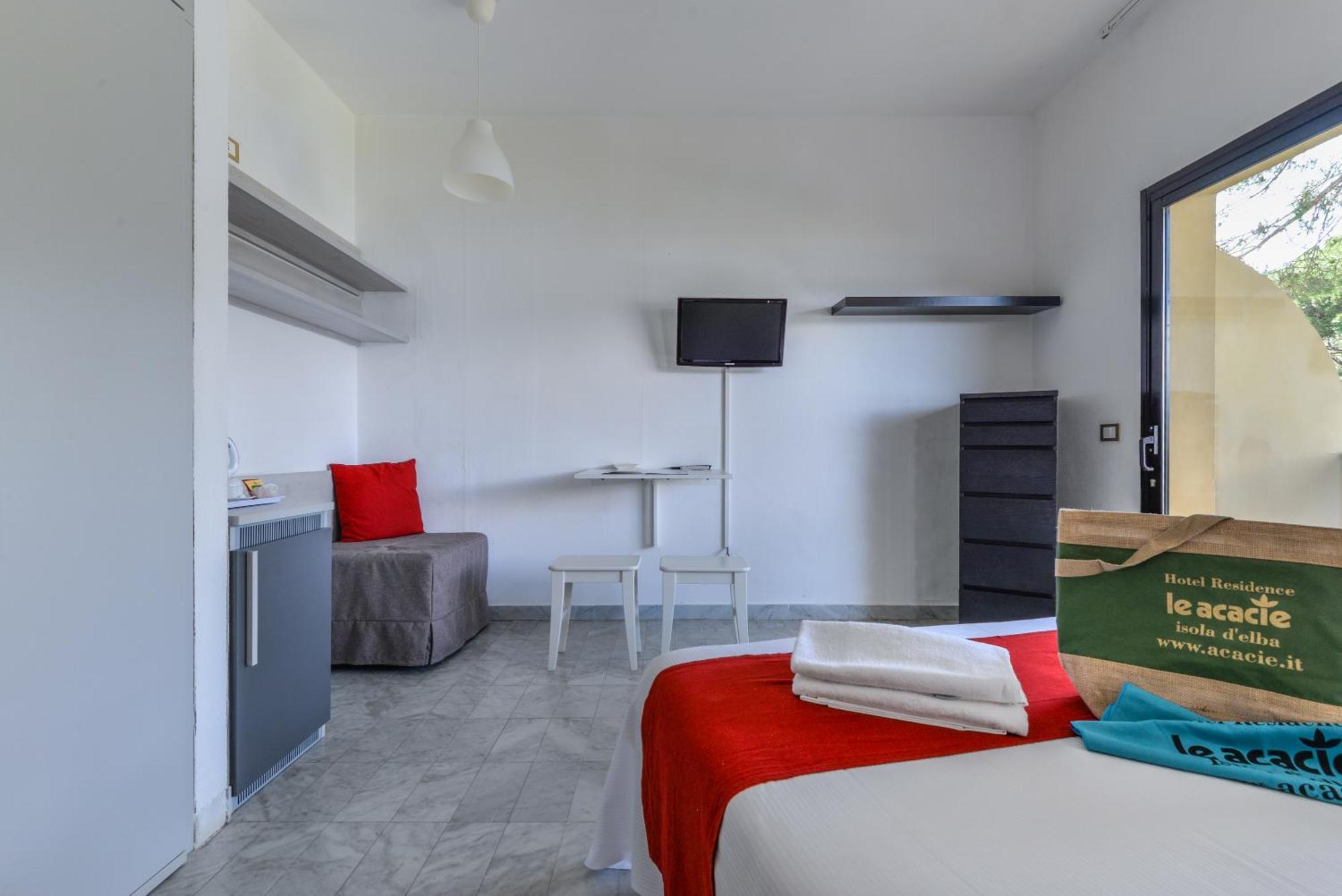 Hotel Le Acacie กาโปลิเวรี ภายนอก รูปภาพ